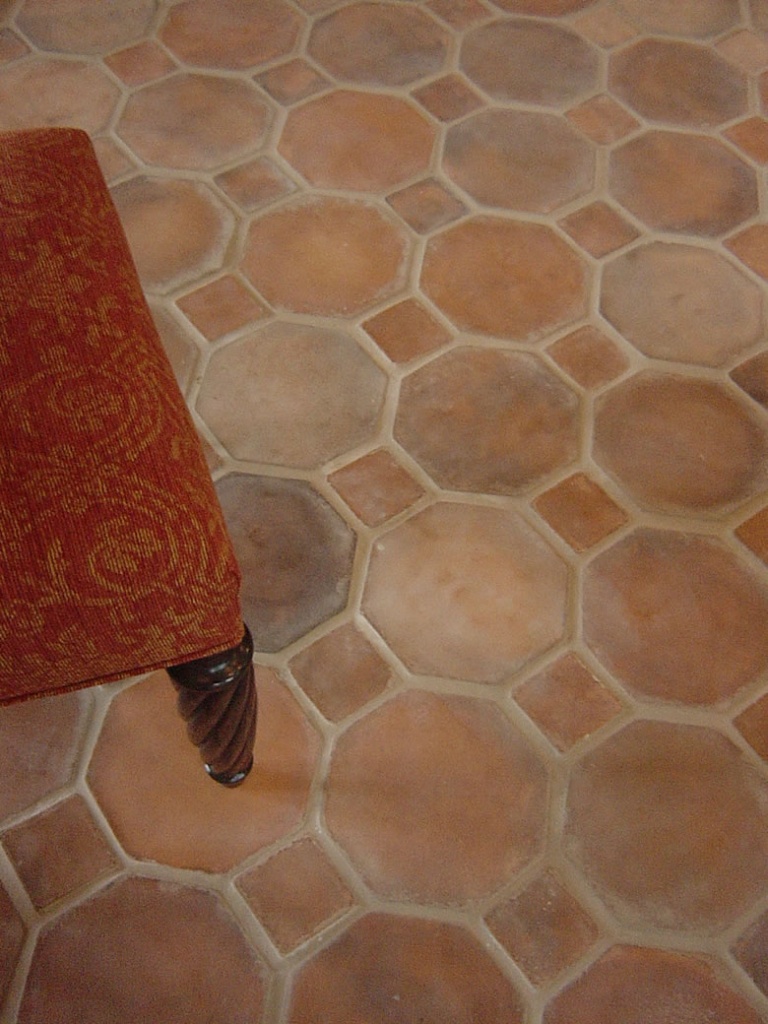 Antique Octagon Terracotta Livingroom Floor Tiles Pakistan